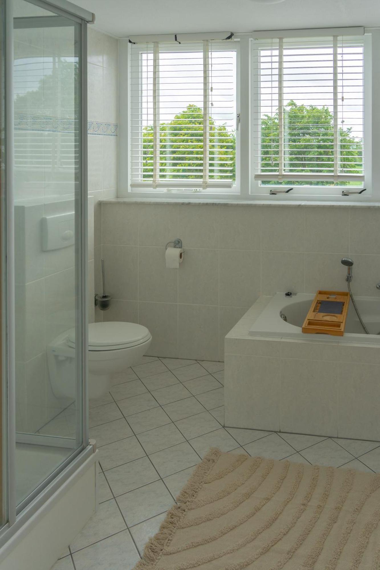 B&B Dijkhuis Vrouwenpolder Exteriör bild